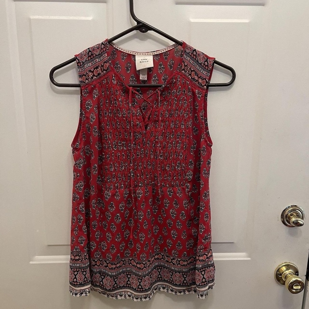 Knox Rose Sleeveless Red and Black Blouse